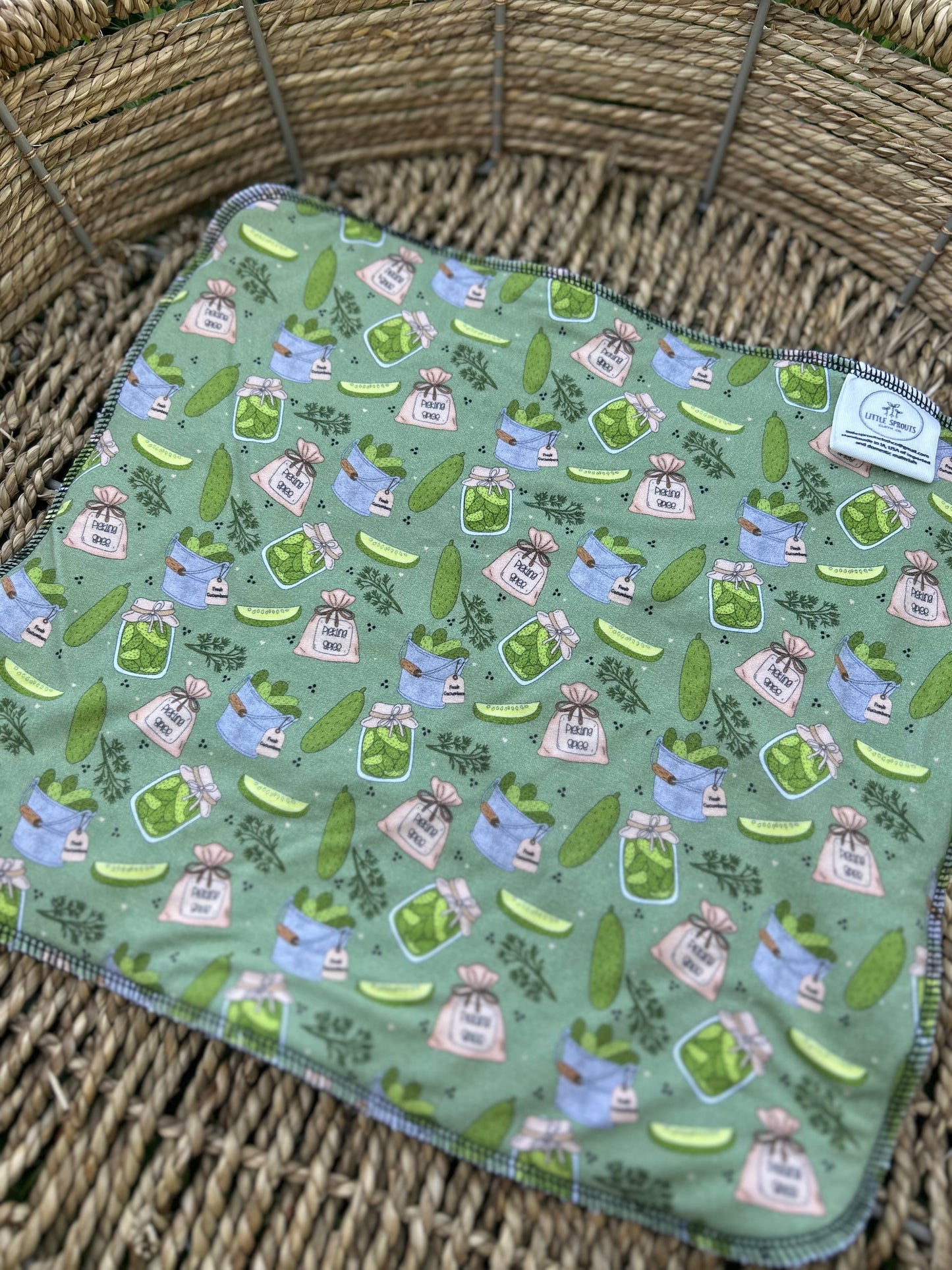 Bamboo Hemp Trifold - Kind of a Big Dill