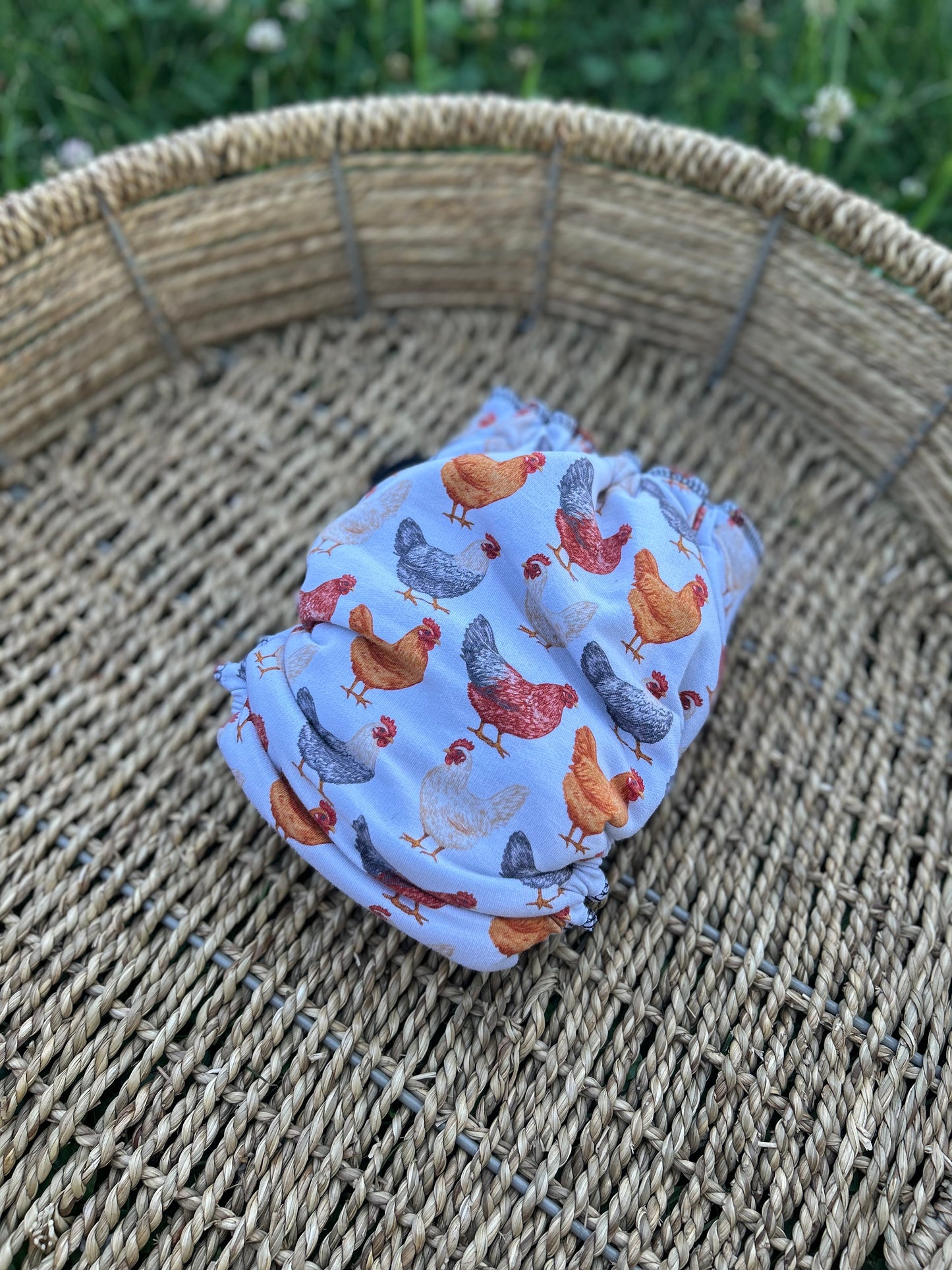 OS Serged Snapless Fitted (LW) - Barnyard Chickens