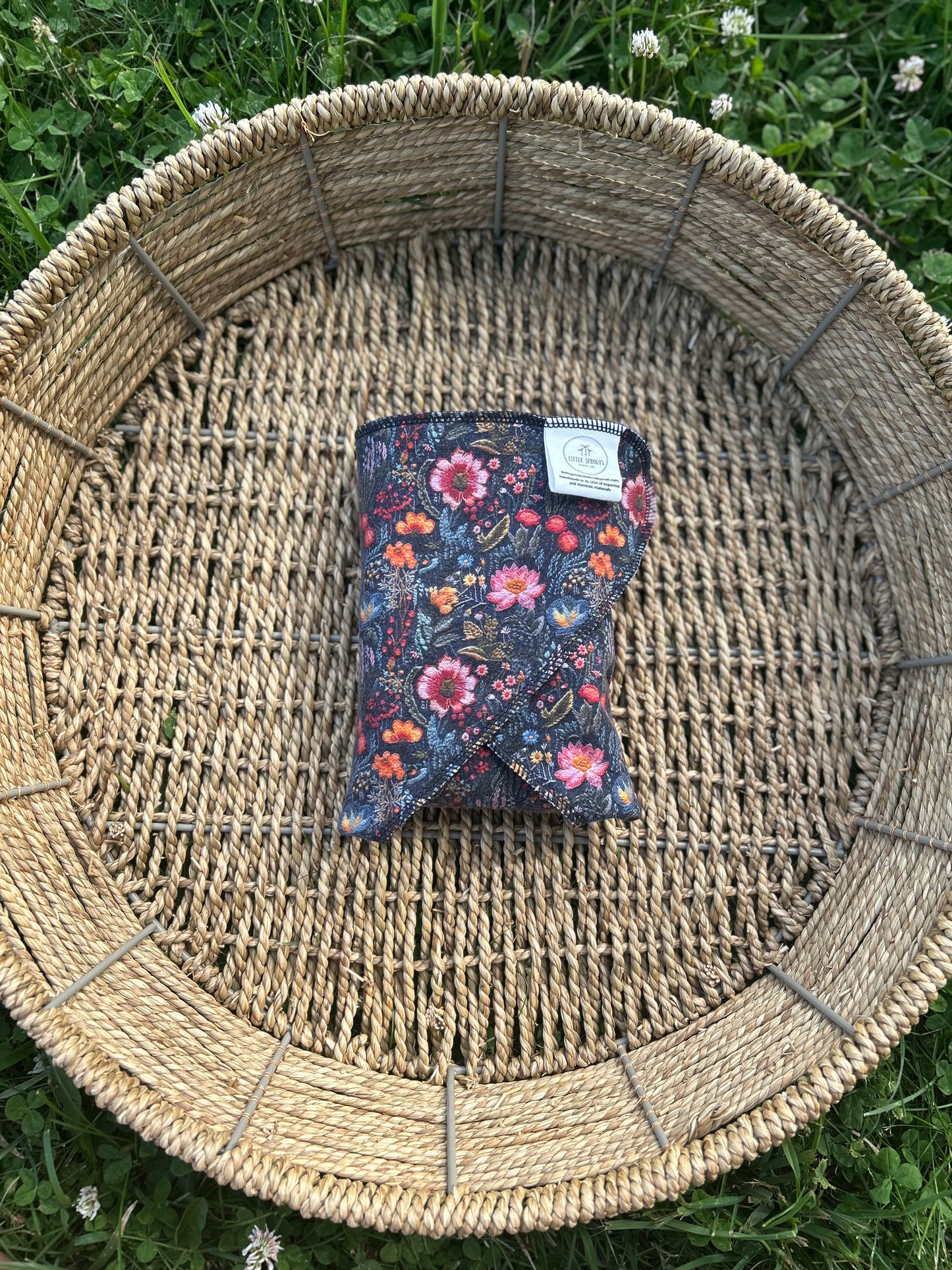 2 Layer Contour - Stitched in Bloom