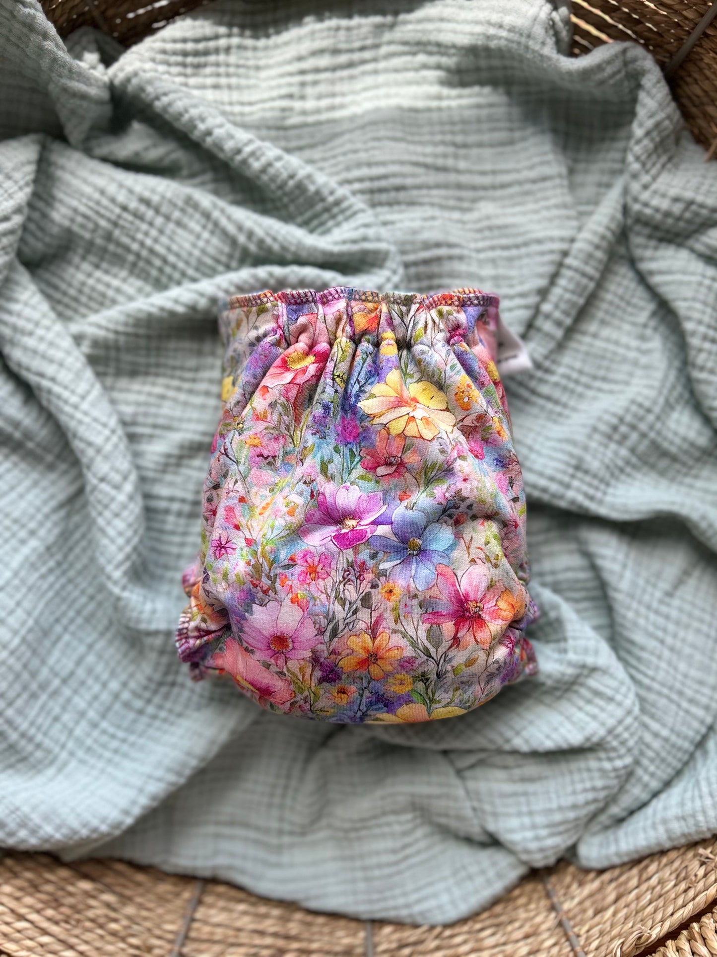 OS Snapless Serged Fitted - Painted Petals