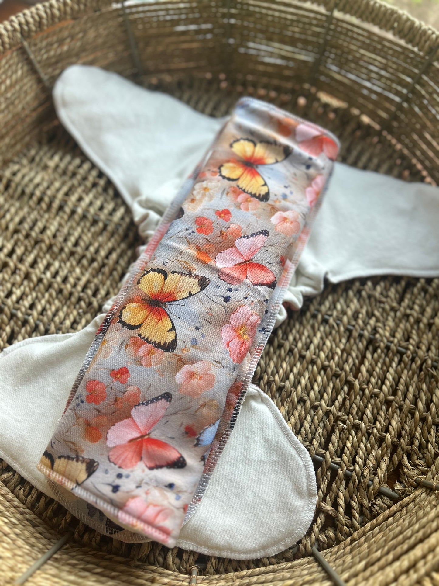 OS Snapless Fitted - Butterfly Kisses